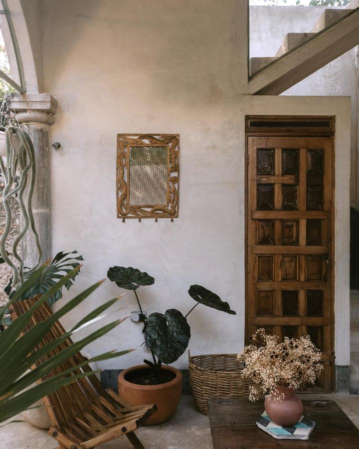 Casa Mezcla - Bed & Breakfast Merida Bagian luar foto